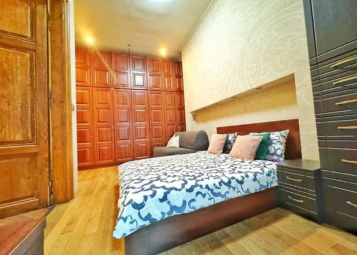 Apartament Ultra Central / 10 Ppl *