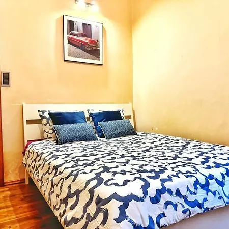 Ultra Central / 10 Ppl Apartment *